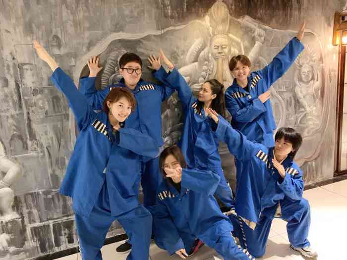 潭中鲤沉浸式密室(湖滨店)-"非常棒的一次体验 npc小哥很有意思 剧.