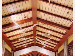 -西昌邛海湾柏樾酒店(原邛海湾柏栎度假酒店)