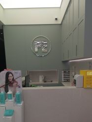 -PE SALON