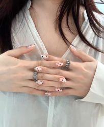 -情同手足美甲美睫