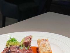 -Oasis Bar & Grill