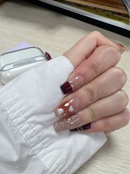 -桃子的美甲店