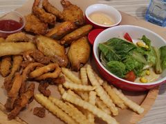 -必胜客(绿地新都会店)