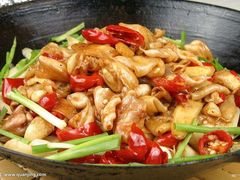 香椒干锅鱼泡-渔老大·有机鱼馆·老字号(古城店)