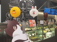 -LINE FRIENDS Garosu-gil Flagship Store
