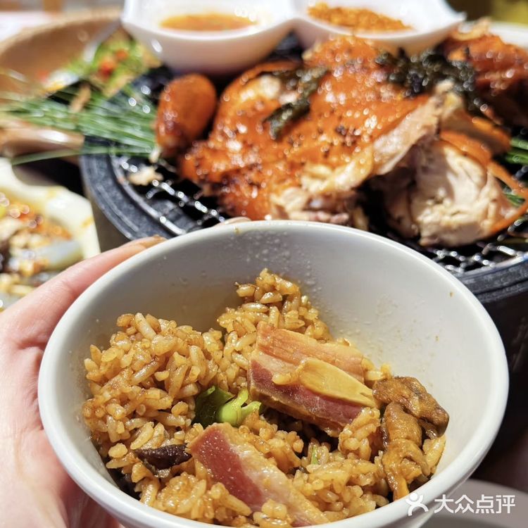 “云南风味，尽在小喜家每一口！”