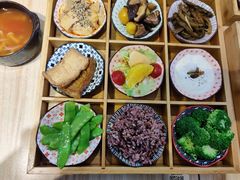 -轻蔬不用等·素食(江苏路店)