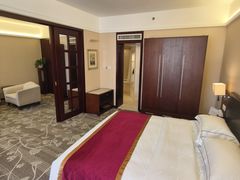 -汕头金海湾大酒店(万象城店)