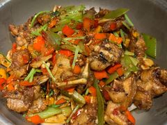 跳跳蛙-吃饭皇帝大土家民族菜(正大广场店)