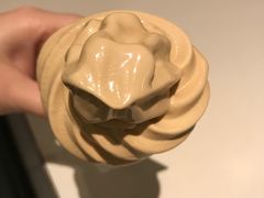 鸳鸯奶茶口味圆筒冰淇淋-麦当劳(北方国贸大厦店)