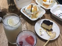 -藏猫猫咖啡主题馆(中央大道店)