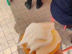-古老冰山特色冰淇淋店(艾提尕尔店)