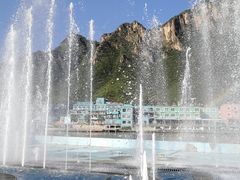 -百里峡七彩艺术小镇