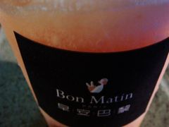 超好吃的草莓冰沙-早安巴黎(四季坊店)