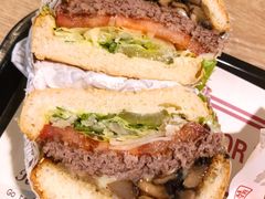 -The Habit Burger Grill 哈比特汉堡(复兴soho店)
