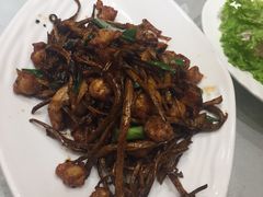 -品悦酒店(三林古镇店)