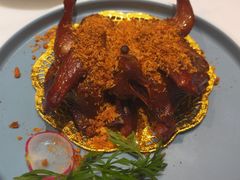 避风塘乳鸽-点都德·毕德寮