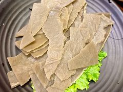 手工鲜苕皮-沸炉重庆老火锅(军事博物馆店)