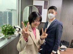 -LAQUEEN 时尚健康假发