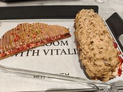 -HOT CRUSH趁热集合·现烤面包(上海环球港店)