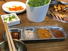 厚切五花肉-·缸桶屋·韩式牛肋条自助烤肉(西湖D11店)