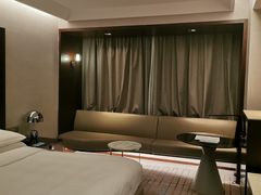 -上海龙之梦万丽酒店