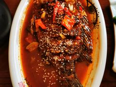红烧罗非鱼-云隐小厨·传统大理美食(复兴路店)