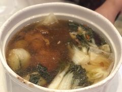菜胆瑶柱炖鱼唇汤-太子园林酒家