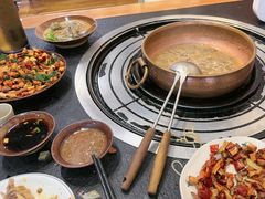 -阿山卓·野生菌火锅·纳西火塘烤肉