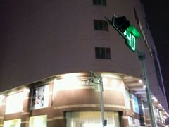 -百盛(中山路店)