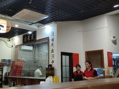 -黄桷树曹家私房菜(江与城店)