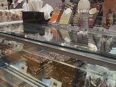 -VENCHI 闻绮(上海佛罗伦萨小镇店)