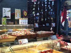 面包甜点陈列柜-清真全盛斋传统糕点(西羊市店)