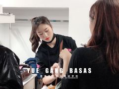 -粤港芭莎美容美发化妆学校