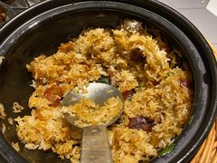 广式腊味煲仔饭-狐狸爱上椰子鸡(滨江星光大道店)