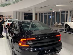 -杭州中沃沃尔沃4S店(滨江区店)