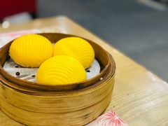 甘笋汁流沙包-赏点粤式点心(广州塔店)