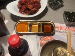 -草家酱蟹炭火烤肉店(珲春南路一店)