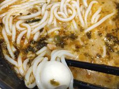 肉酱米线-灵芝妹子海鲜米线(凯德和平广场店)