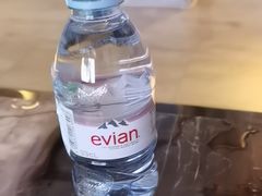 -浅深(世茂滨江精品店)