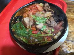 番茄牛腩锅-万和春排骨砂锅米饭(湖北路店)