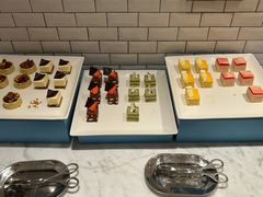 -深圳国际会展中心希尔顿酒店(前海华发冰雪世界店)