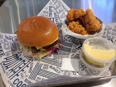 -TRIPS BURGER(大钟寺店)