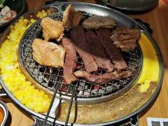 -青瓦炭韩潮烤肉(花园道店)
