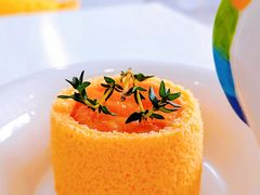 平平无奇的蛋糕卷-五进制 Coffee Shop