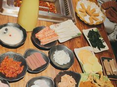 -吴氏老牌坊云南鱼豆花火锅店(通江街店)