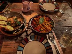 -SISTERS BAR RESTAURANT川意酒馆(嘉善老市H楼店)