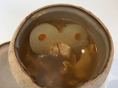 椰皇元贝炖海螺-晶荷轩(香港迪士尼乐园酒店)