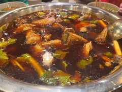 -肖肖酸萝卜鱼火锅(总店)