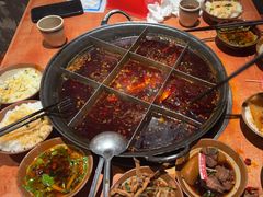 -周小明火锅(黑金冠社区店)